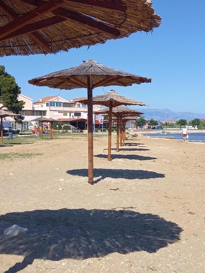 Sand & Relax Privlaka - Mobile Home Gloria Екстер'єр фото