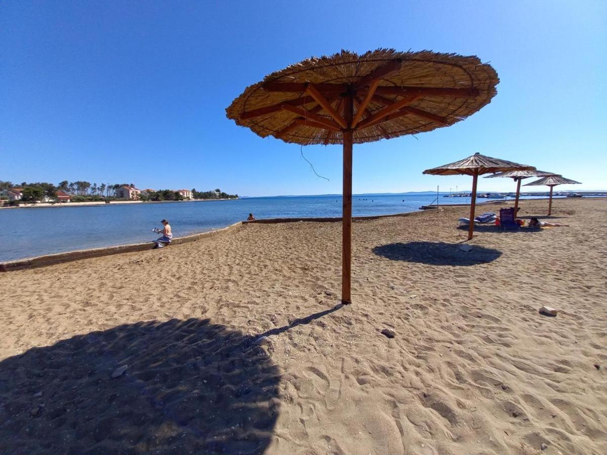 Sand & Relax Privlaka - Mobile Home Gloria Екстер'єр фото