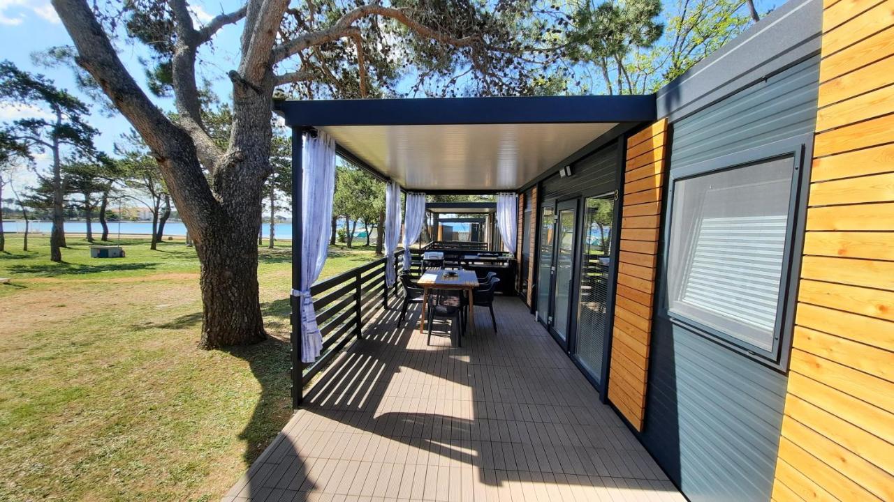 Sand & Relax Privlaka - Mobile Home Gloria Екстер'єр фото