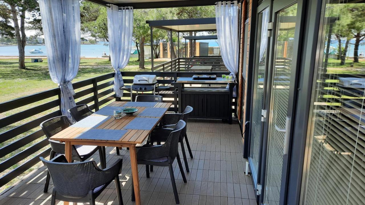 Sand & Relax Privlaka - Mobile Home Gloria Екстер'єр фото