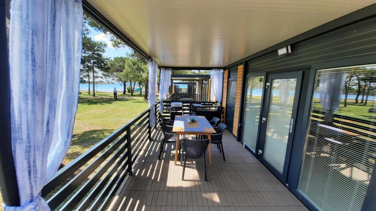Sand & Relax Privlaka - Mobile Home Gloria Екстер'єр фото